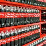 Coca-Cola не зникне з магазинів: АТБ і «Сільпо» знайшли вихід після удару РФ