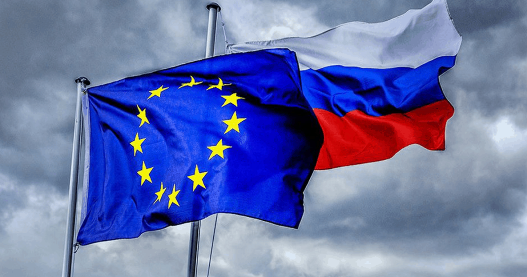 Прапори Європейського Союзу та Росії Прапори Європейського Союзу та РФ