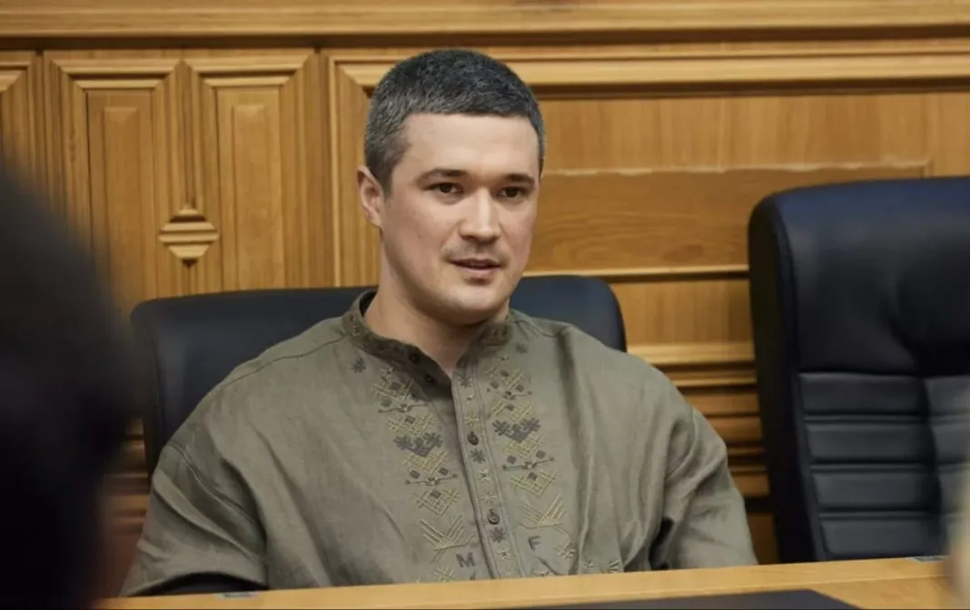 326962 Михайло Федоров витратив гроші наперелд