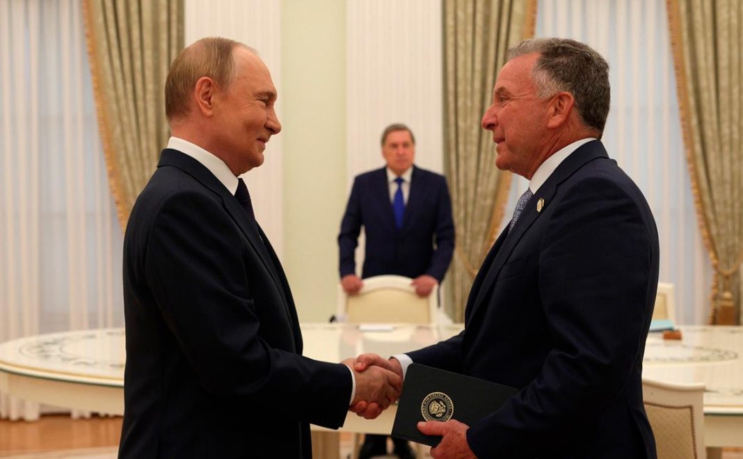 Стів Віткофф і Путін Стів Віткофф в Росії
