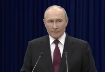Путін заперечив нову мобілізацію в РФ і заявив про кризу в Україні Володимир Путін під час заяв про мобілізацію та економіку України