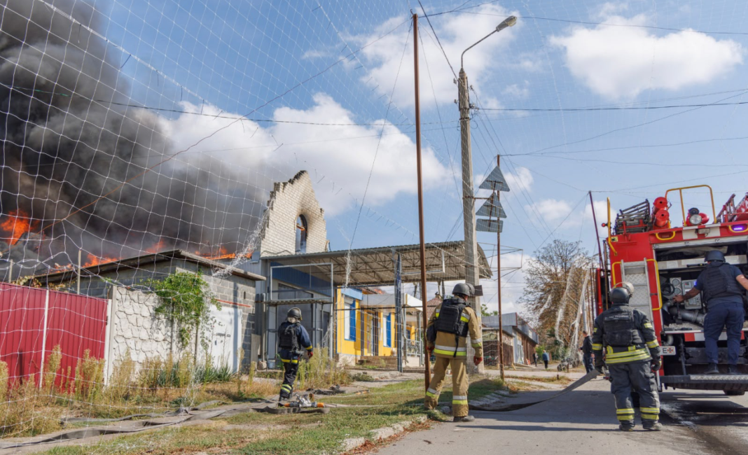 Kramatorsk Rescue workers are putting out a fire following a Russian attack on Kramatorsk