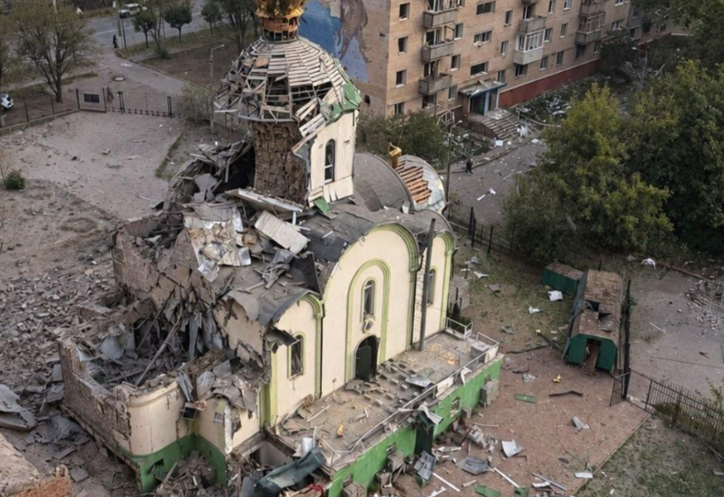 Пошкоджений храм Різдва Іоанна Предтечі у Краматорську Пошкоджений російським авіаударом храм Різдва Іоанна Предтечі у Краматорську
