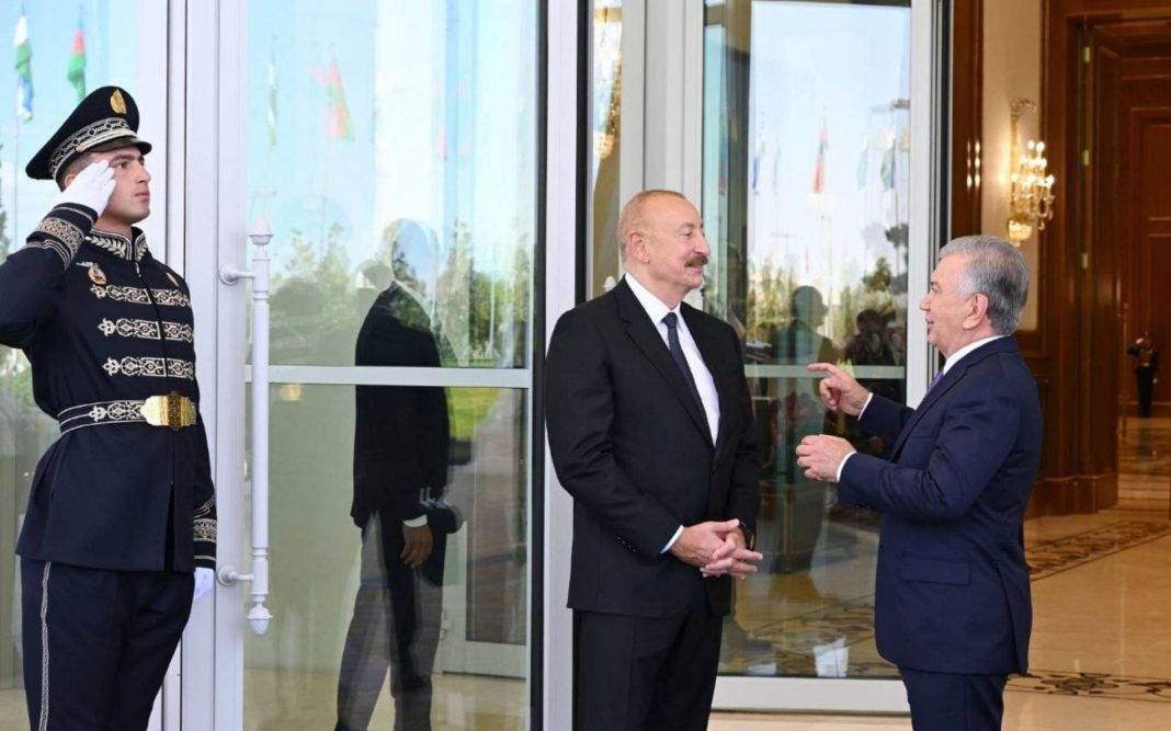 Будівництво комплексу нової мережі АЗК SOCAR в Узбекистані Офіційна зустріч під час запуску нових проєктів SOCAR в Узбекистані