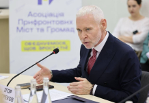 Igor Terekhov during a discussion on social standards