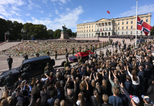 Norway bid farewell to King Harald V in Oslo King Harald V’s coffin is being carried on an artillery gun carriage through the streets of Oslo