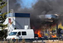 Fire at the «Ukrnafta» petrol station near the «Respublika Park» shopping centre»