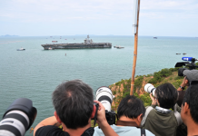 The aircraft carrier USS Abraham Lincoln in a Thai port