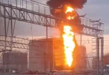 Зеленський заявив про удари по вісьмох об’єктах у Росії за добу Пожежа на об’єкті російської інфраструктури після удару