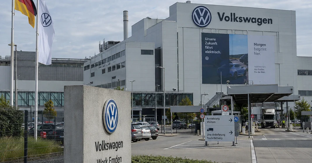 The Volkswagen plant in Osnabrück The Volkswagen plant in Osnabrück is to be repurposed for defence production