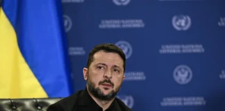 Zelenskyy during talks on de-escalating the war