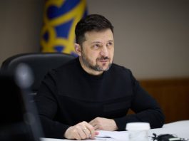 Зеленський запропонував перший крок до деескалації з РФ Володимир Зеленський під час робочої зустрічі