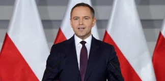 Навроцький заговорив про втрату території Польщею Президент Польщі Кароль Навроцький під час виступу