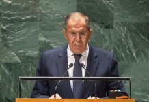 Лавров заговорив про «мир», але відкинув паузу у війні Сергій Лавров виступає за трибуною Генеральної Асамблеї ООН
