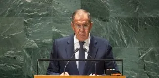 Лавров заговорив про «мир», але відкинув паузу у війні Сергій Лавров виступає за трибуною Генеральної Асамблеї ООН