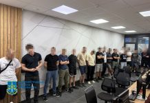 Зеленський вніс у Раду закони проти шахрайських кол-центрів і «дропів» Зеленський подав законопроєкти проти шахрайських кол-центрів