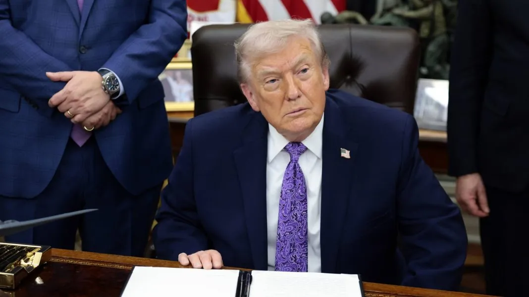 Дональд Трамп виступає перед прихильниками Дональд Трамп виступає перед прихильниками