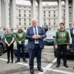 Норвезькі волонтери передали Силам оборони 21 транспортний засіб