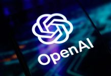 OpenAI скасувала реліз GPT-6.1 Astra через проблеми з безпекою Логотип OpenAI на екрані смартфона