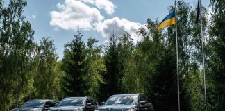 «Фантоми» зафіксували понад 7 тисяч порушень швидкості за шість днів Спеціальний патрульний автомобіль «Фантом» на дорозі