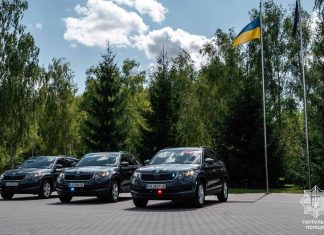 «Фантоми» зафіксували понад 7 тисяч порушень швидкості за шість днів Спеціальний патрульний автомобіль «Фантом» на дорозі