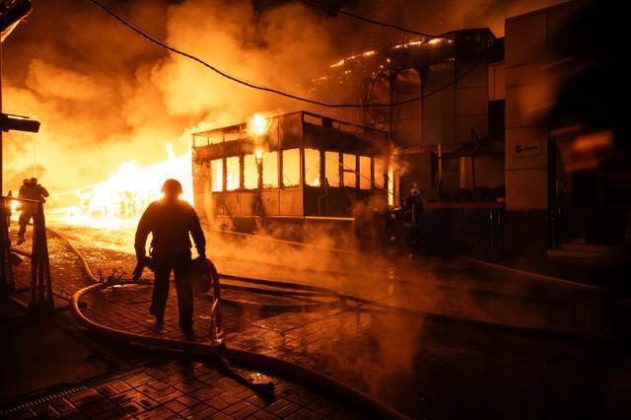A major fire following the Russian attack on Kyiv