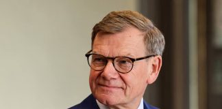 The German Foreign Minister has called on Ukrainian men to return German Foreign Minister Johannes Wadefuhl