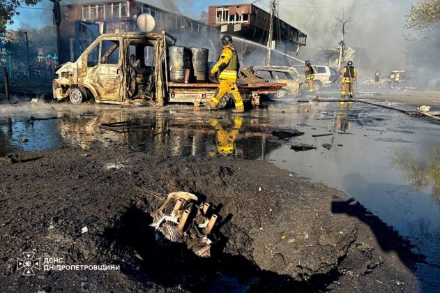 Рятувальники ліквідовують наслідки удару по Павлограду