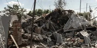 Росія двома КАБами знищила дім Марти Герко: спортсменка була зовсім поруч Зруйнований будинок після російського удару КАБами по Сумах