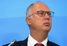 Кирило Дмитрієв їде до США на переговори з представниками Трампа Кирило Дмитрієв під час публічного заходу