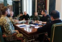 Зеленський затвердив далекобійні операції на жовтень
