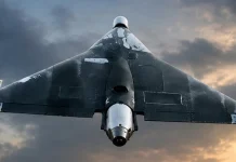 Реактивний ударний безпілотник Росії в польоті