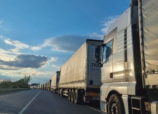 Вантажівки на польсько-українському кордоні