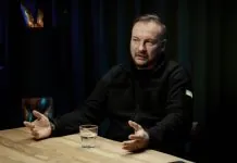 У Києві можуть працювати російські ретранслятори для «Шахедів» — Флеш Сергій Бескрестнов «Флеш» під час інтерв’ю про технології протидії російським дронам
