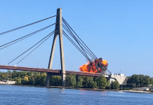 Вибух на Північному мосту в Києві після влучання реактивного російського БпЛА