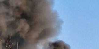 Russia has attacked the centre of Chernihiv: there are reports of deaths and injuries Thick black smoke rises above the trees following reports of a Russian attack on Chernihiv on 29 October 2026.