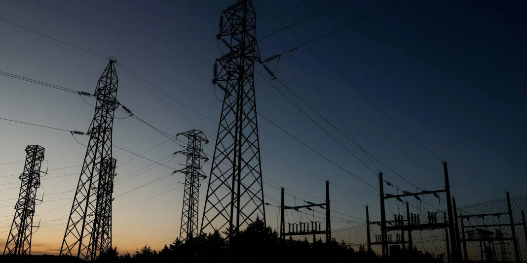 464a8cae35aea41dc0493c458e820a2b An illustration of the power cut in Vinnytsia following the Russian attack