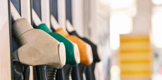 Європа може вивільнити резерви дизеля через високі ціни Ряд паливних пістолетів