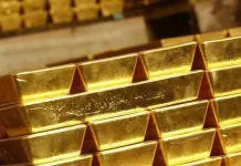 Нідерланди перемістили до Лондона близько 86 тонн золота Складені рядами золоті злитки