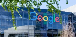 Google за один день втратив $500 млрд: що сталося з компанією Головний офіс Google зі скляним фасадом