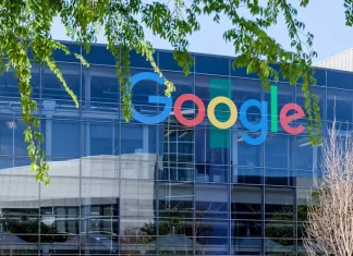 Google за один день втратив $500 млрд: що сталося з компанією Головний офіс Google зі скляним фасадом