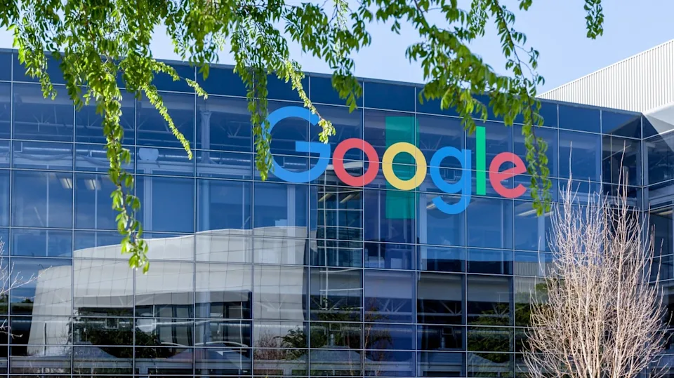 6a68d1f322e43995da8beb094c403a2f Головний офіс Google зі скляним фасадом