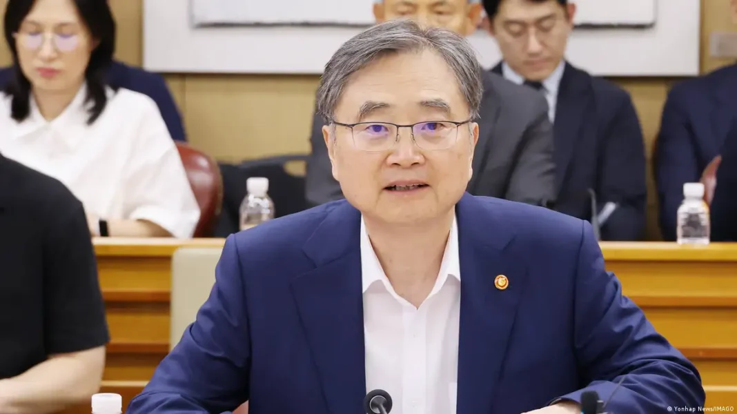 Cho Hyun South Korean Foreign Minister Cho Hyun during an official meeting attended by government representatives in Seoul