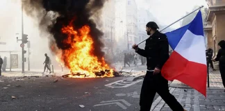 A curfew is being imposed in France: 2,400 people have been detained