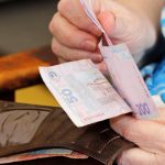 Доплати до пенсій у листопаді: кому гарантують виплати до 4213 грн