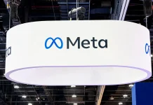 Meta та Snap постануть перед судом через залежність підлітків Великий логотип технологічної компанії Meta
