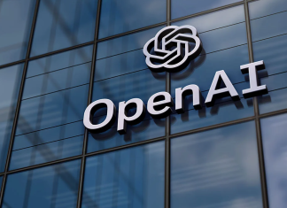OpenAI повідомила про випадки послаблення моніторингу агентами Логотип OpenAI на скляному фасаді будівлі