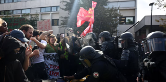 Protests in France have turned violent: a secondary school headteacher was doused with petrol Clashes between protesters and the police during school protests in France