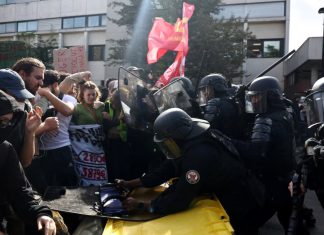 Protests in France have turned violent: a secondary school headteacher was doused with petrol Clashes between protesters and the police during school protests in France