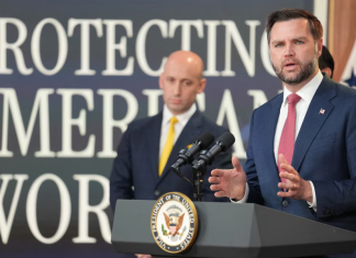 США зупинили PERM-заяви для Microsoft, Adobe та шести IT-аутсорсерів Віцепрезидент США Джей Ді Венс